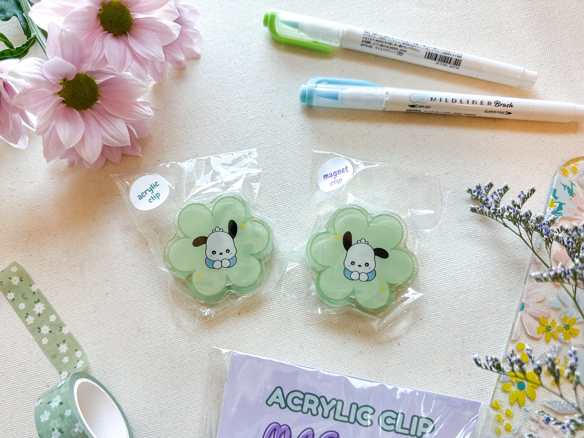 Pochacco Flower Magnet Clip