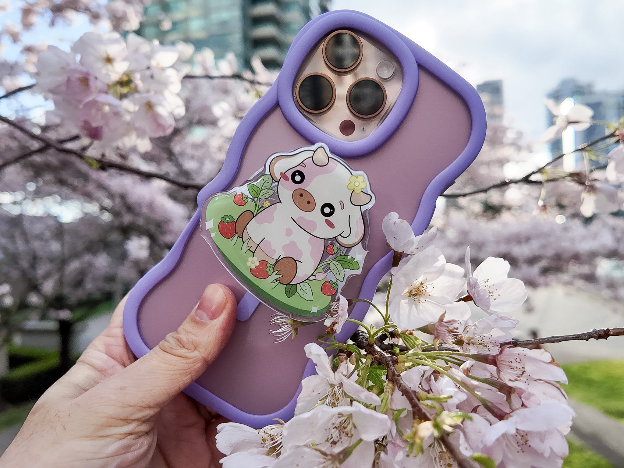 Strawberry Cow Magnetic Phone Grip